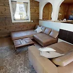 Da Zillertaler Und Geigerin Mayrhofen