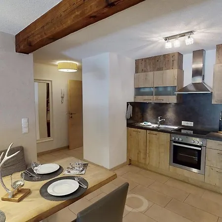 Da Zillertaler Und Geigerin * Mayrhofen