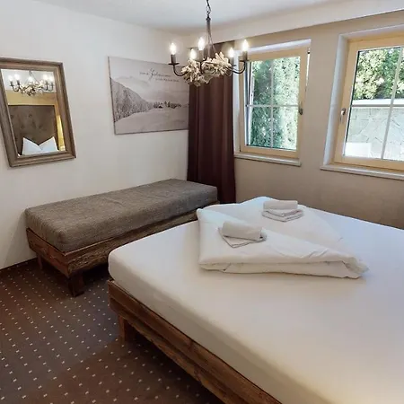 Da Zillertaler Und Geigerin Apartment Mayrhofen